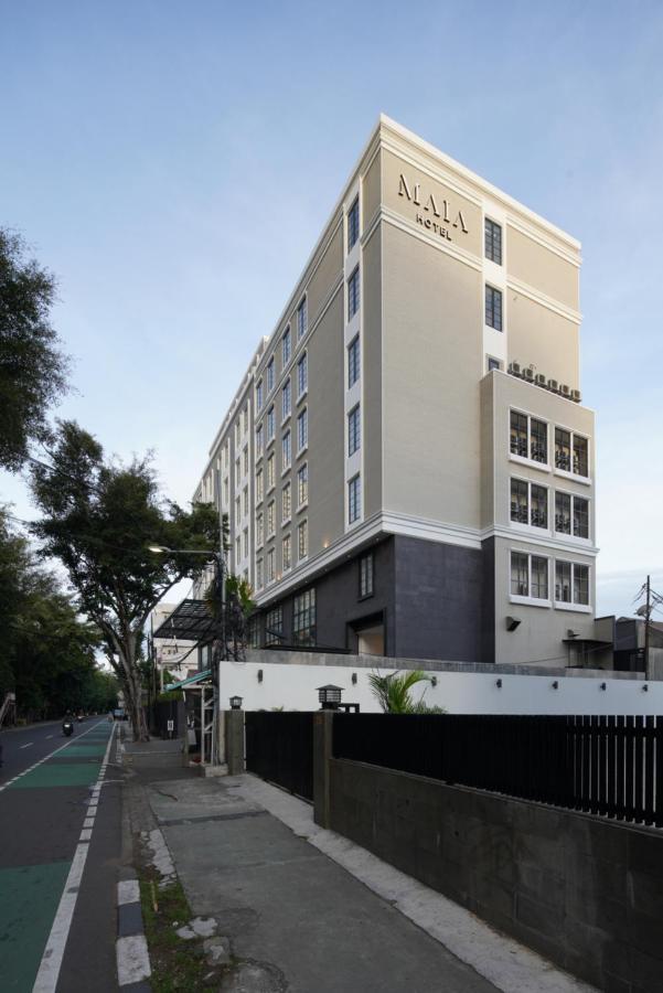 Maia Hotel Jakarta Buitenkant foto